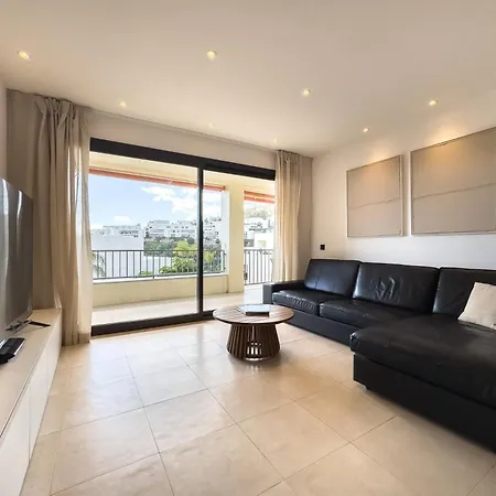 Samara Gym Jacuzzi Pools