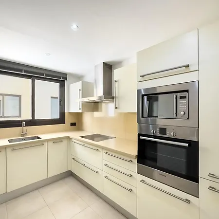 Samara Gym Jacuzzi Pools Apartament Marbella