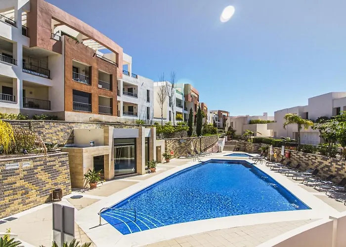 Samara Gym Jacuzzi Pools Apartment