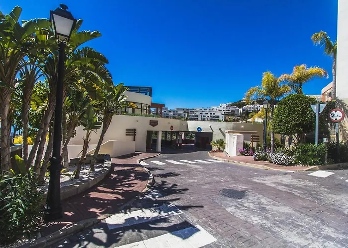 Samara Gym Jacuzzi Pools Apartment *