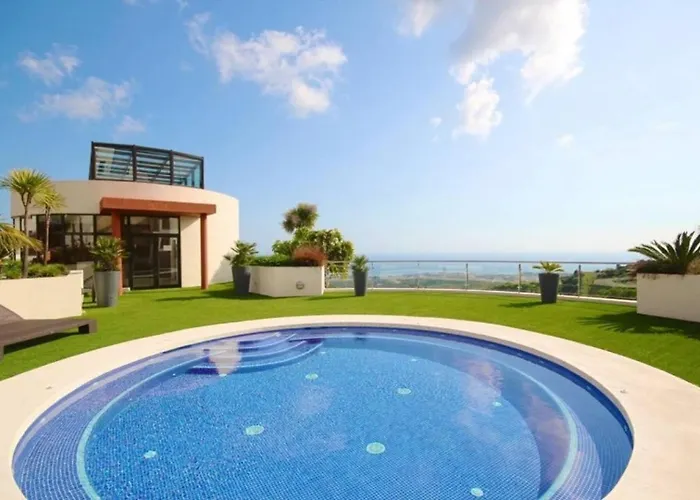 Samara Gym Jacuzzi Pools *