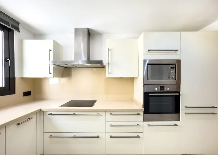 Samara Gym Jacuzzi Pools * Marbella