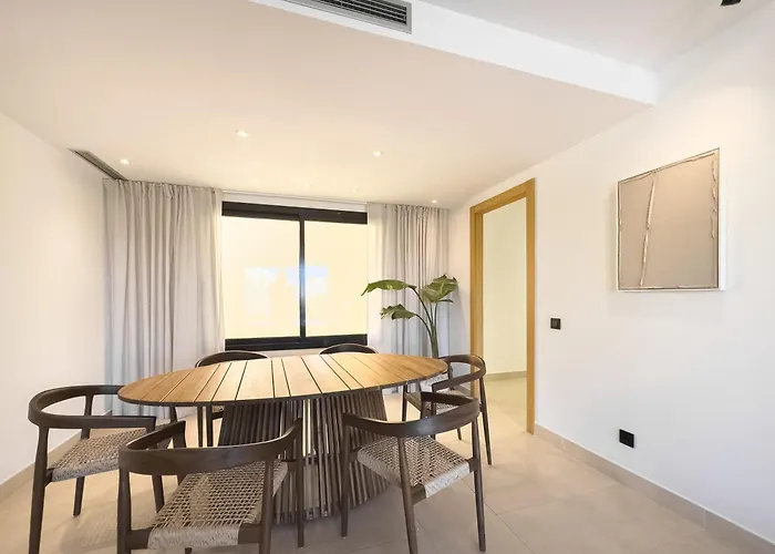 Samara Gym Jacuzzi Pools Marbella