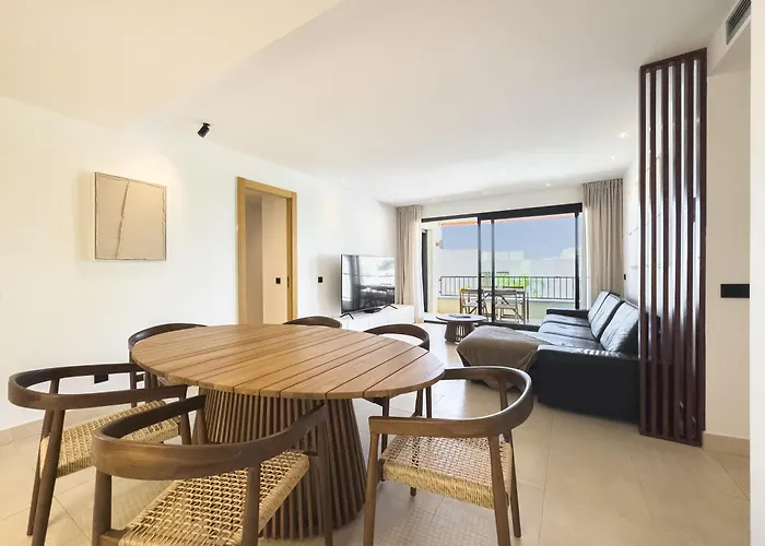 Samara Gym Jacuzzi Pools Apartment Marbella