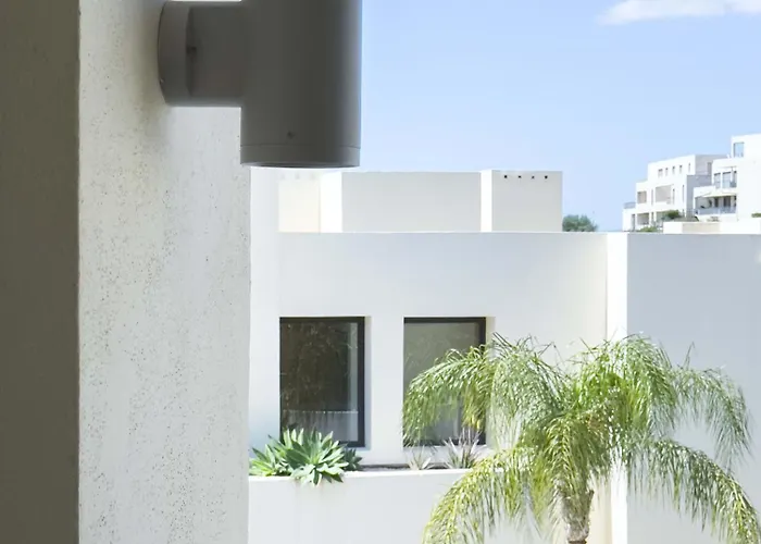 Samara Gym Jacuzzi Pools Apartment