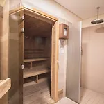 Апартаменти Samara Gym Jacuzzi Pools