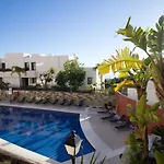 Апартаменти Samara Gym Jacuzzi Pools