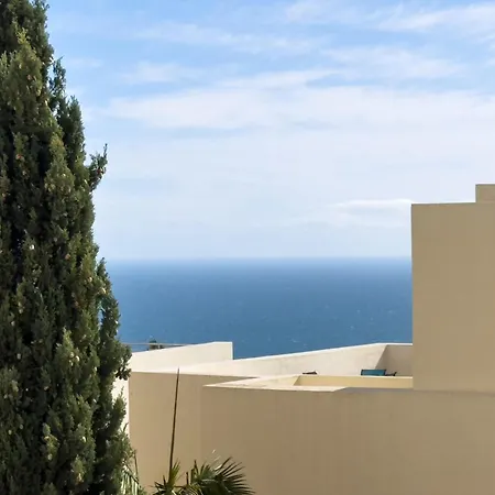 Samara Gym Jacuzzi Pools Daire